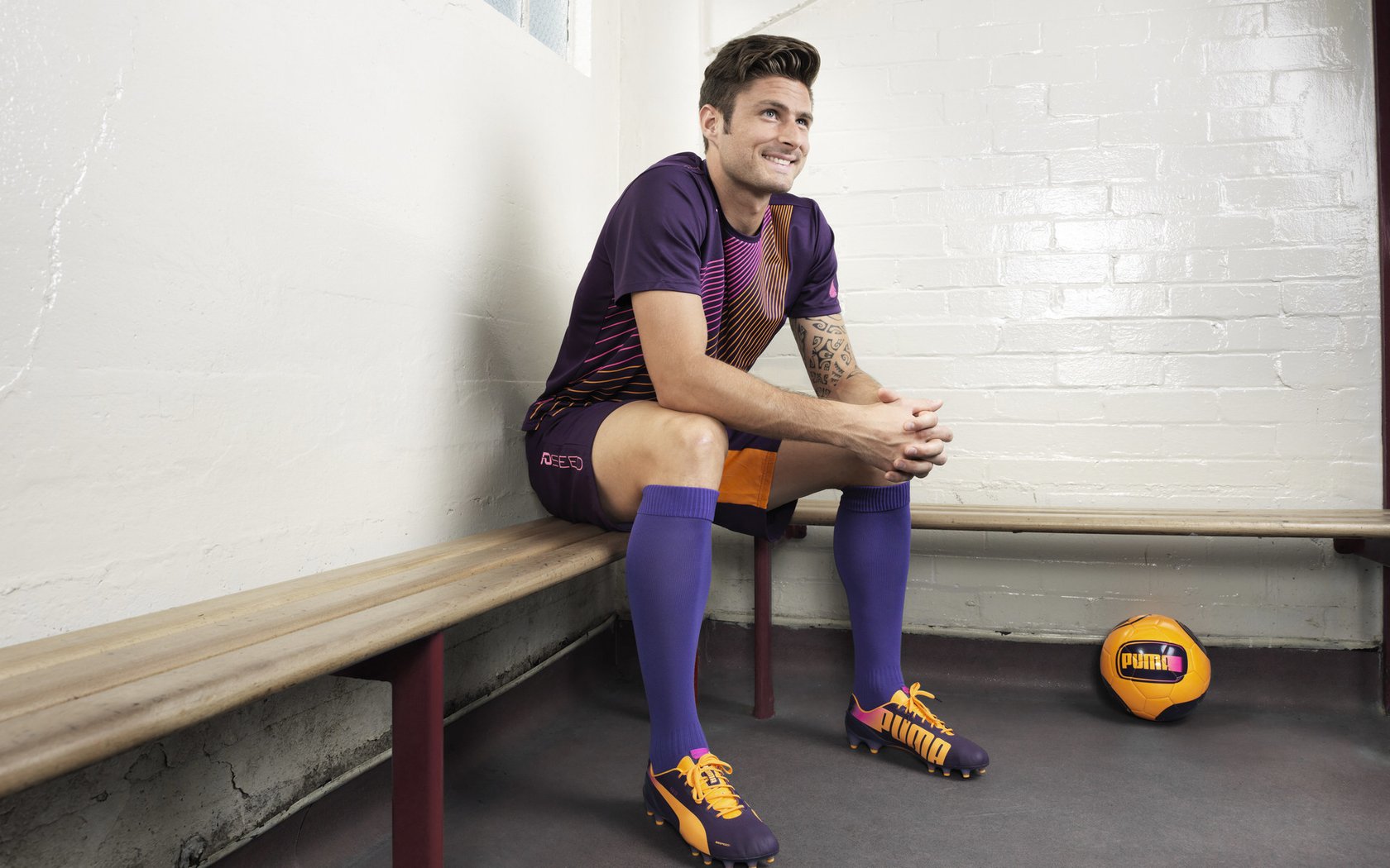 16场2球即可！哈兰德创英超百球最快纪录无悬念，哈兰德足球视频